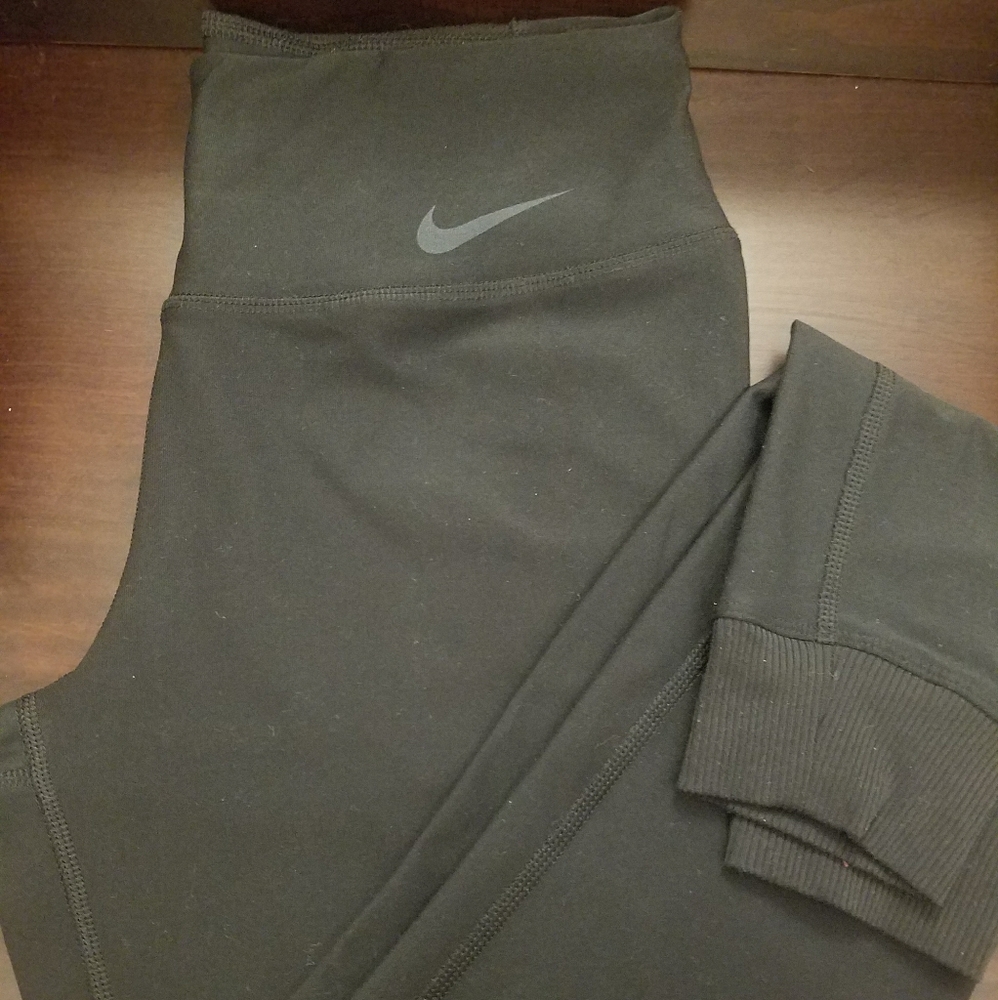 Preloved Nike Side mesh side panel Nike Leggings